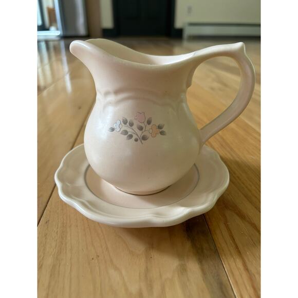 Pfaltzgraff Stoneware "Remembrance" Creamer/Pitcher and Plate PERFECT - Picture 2 of 10
